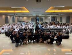 Mengedukasi Tentang Bahaya Cyberbullying, Mahasiswa Universitas Paramadina Gelar Seminar Literasi Digital di SMP Al Azhar BSD